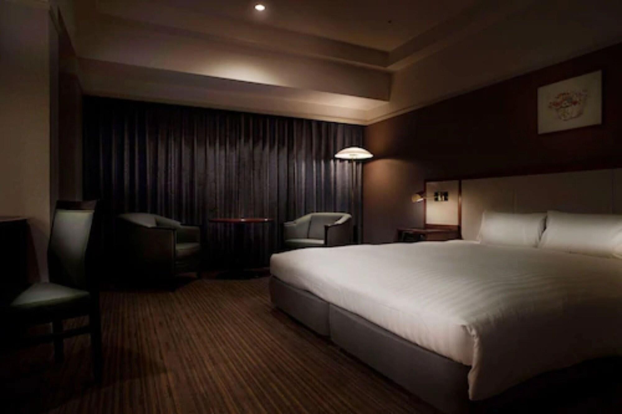 Royton Sapporo Hotel Экстерьер фото A room at the hotel