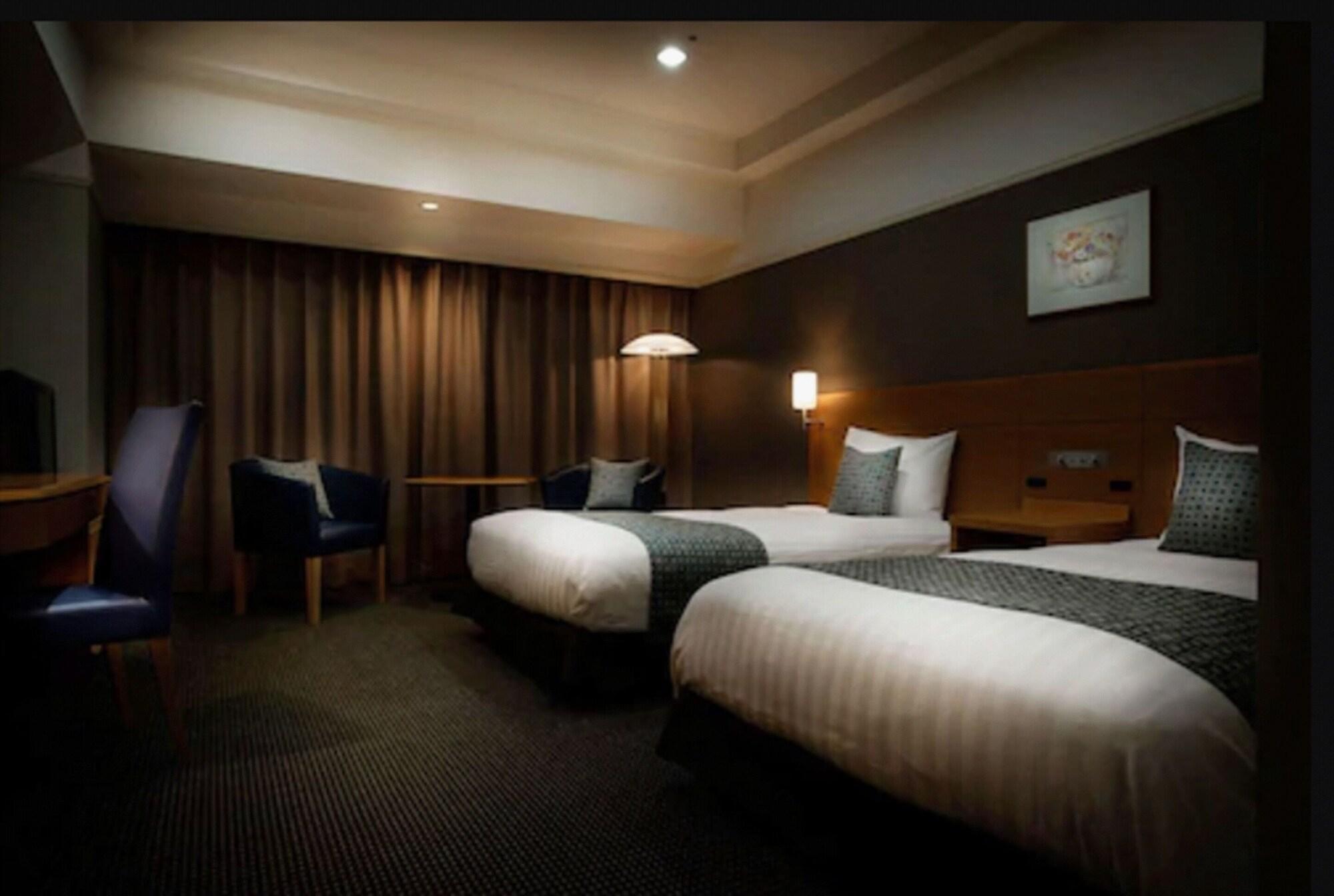 Royton Sapporo Hotel Экстерьер фото A room at the hotel