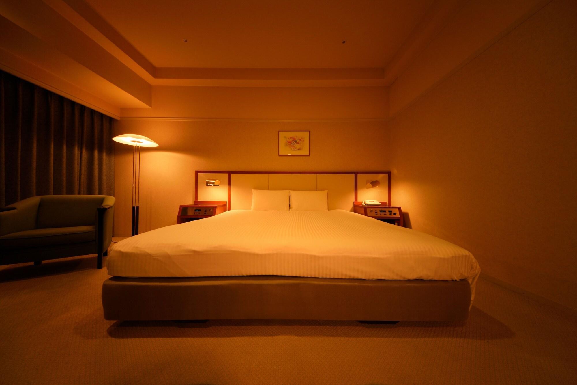 Royton Sapporo Hotel Экстерьер фото A room at the hotel