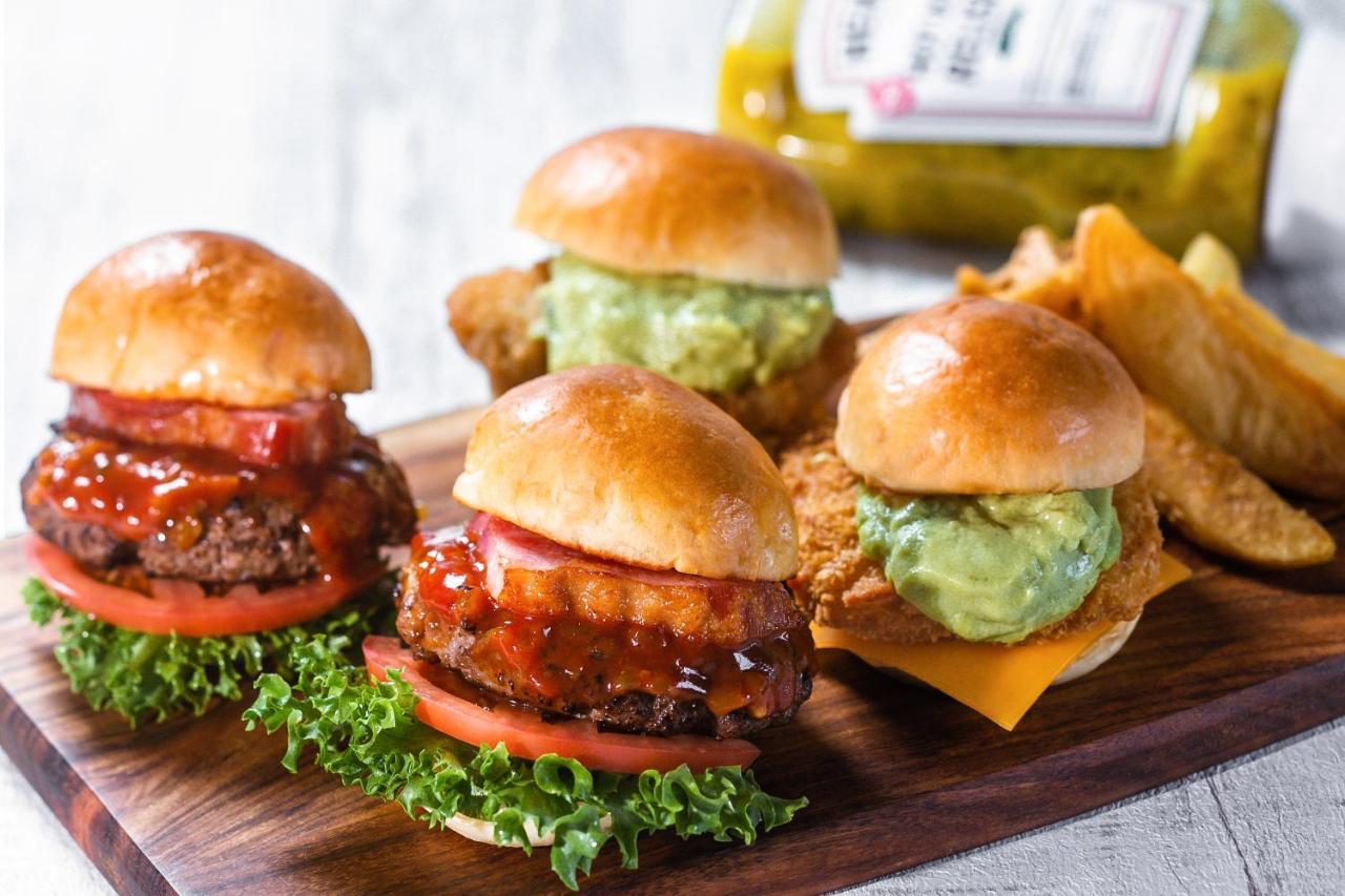 Royton Sapporo Hotel Экстерьер фото A selection of sliders